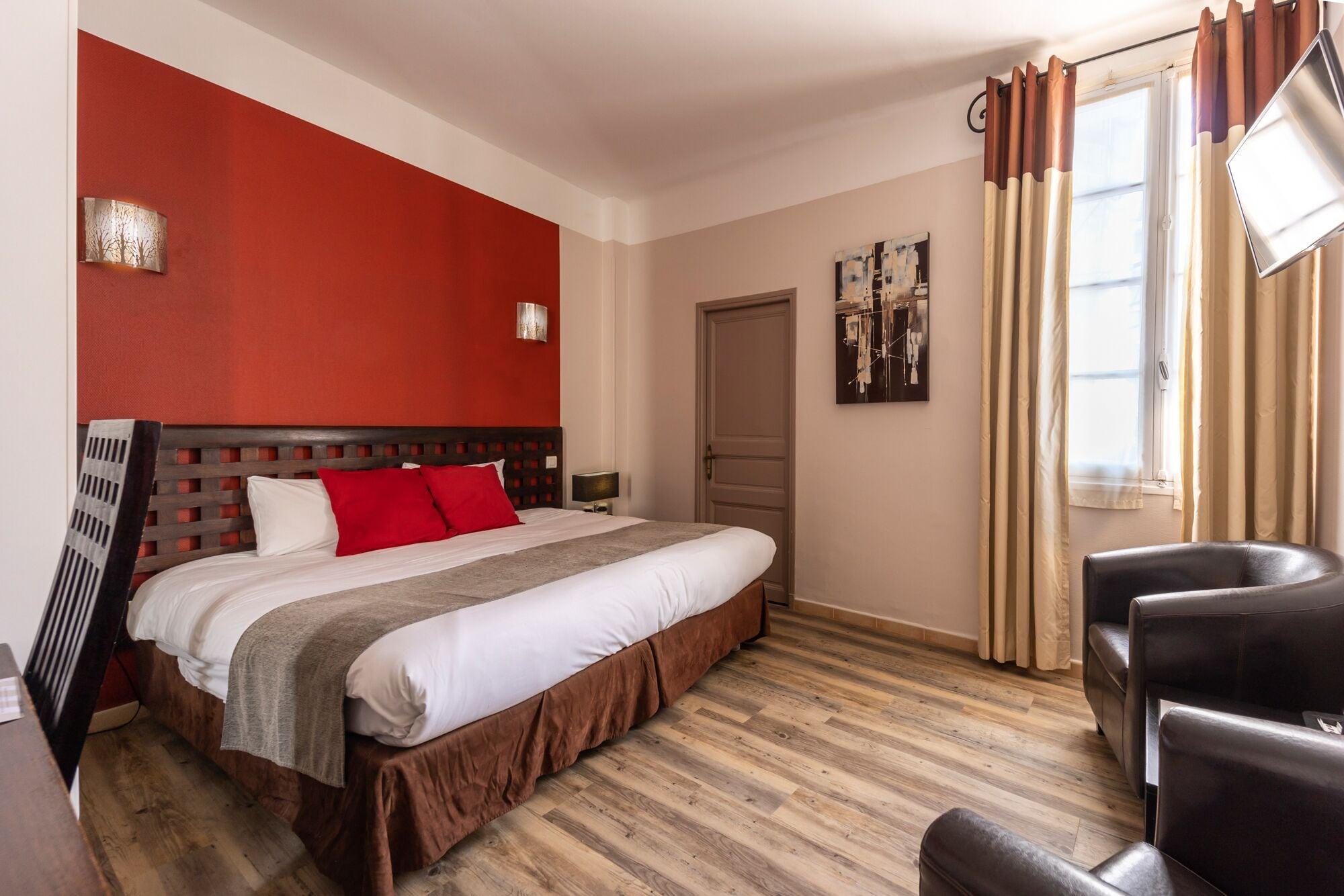 Best Western Le Comtadin Hotel Carpentras Bagian luar foto