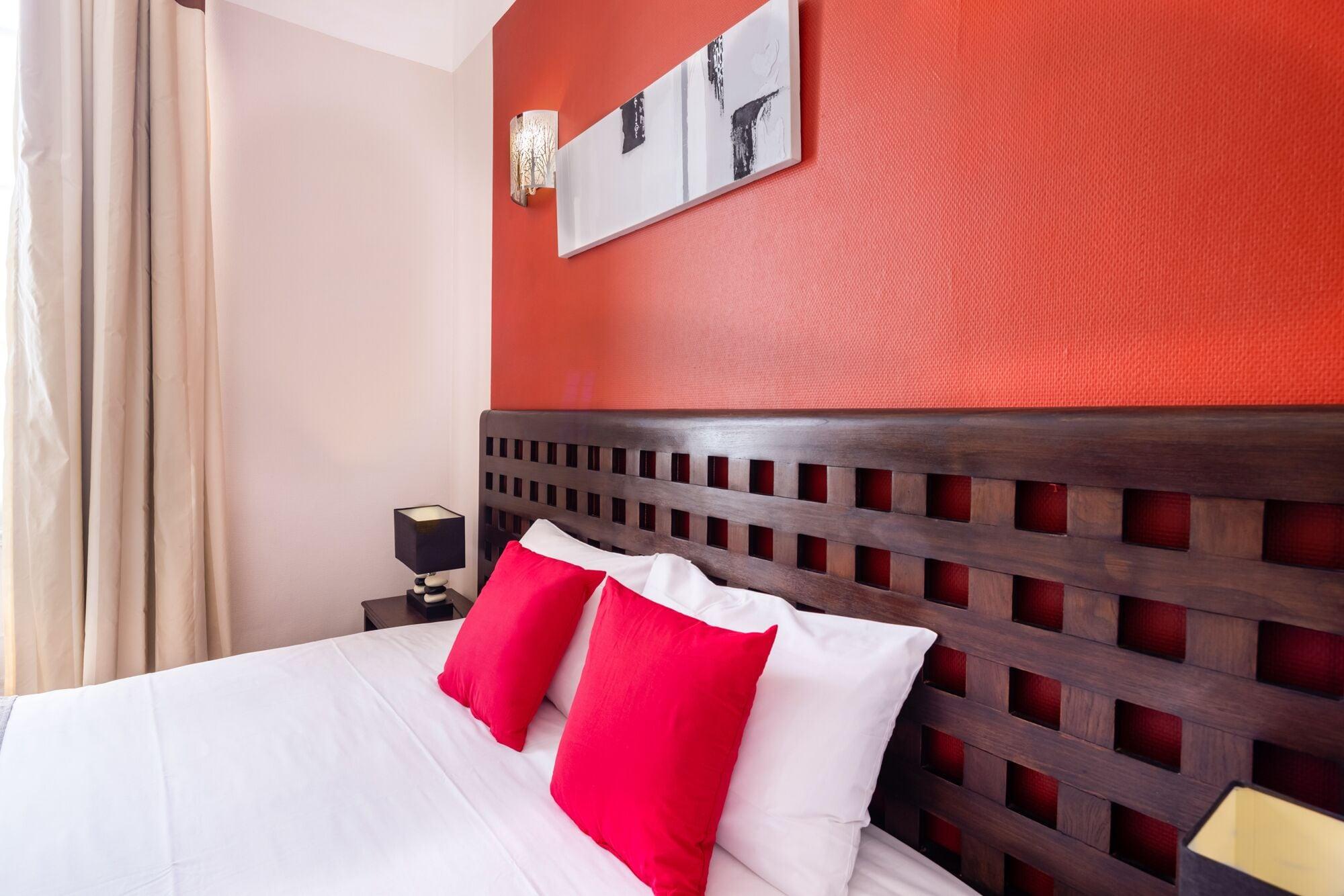 Best Western Le Comtadin Carpentras Bagian luar foto