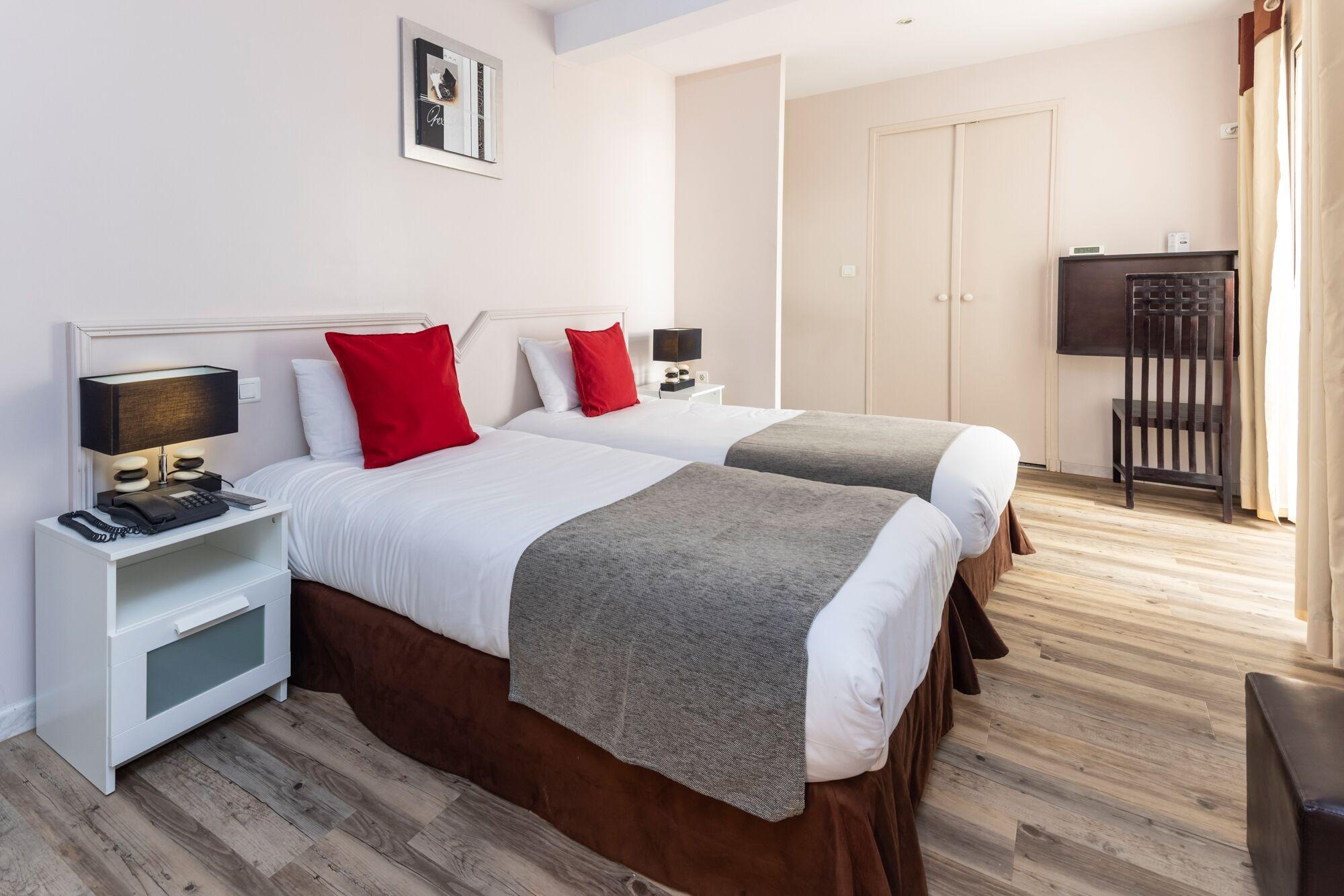 Best Western Le Comtadin Carpentras Bagian luar foto