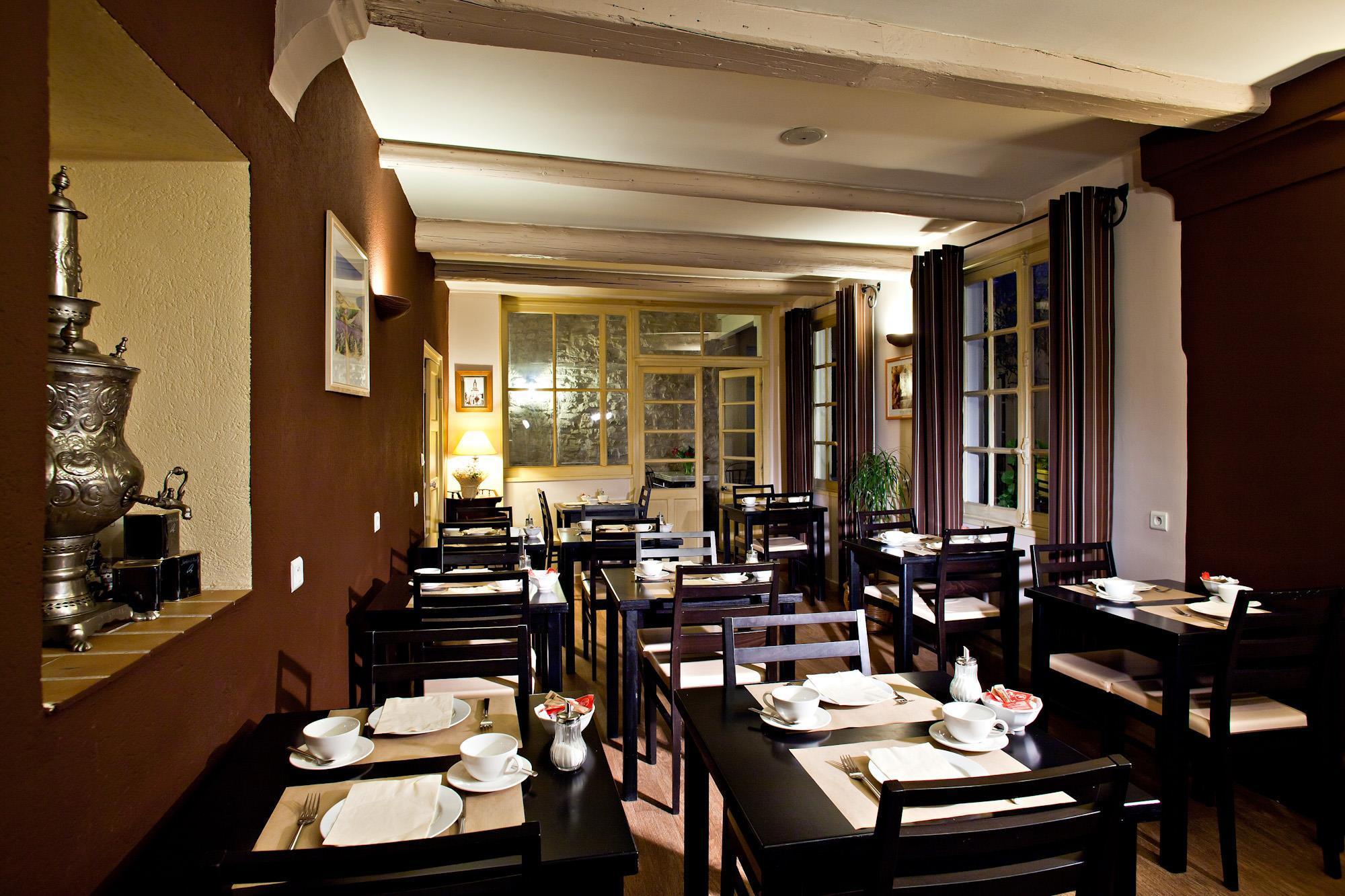 Best Western Le Comtadin Carpentras Restoran foto